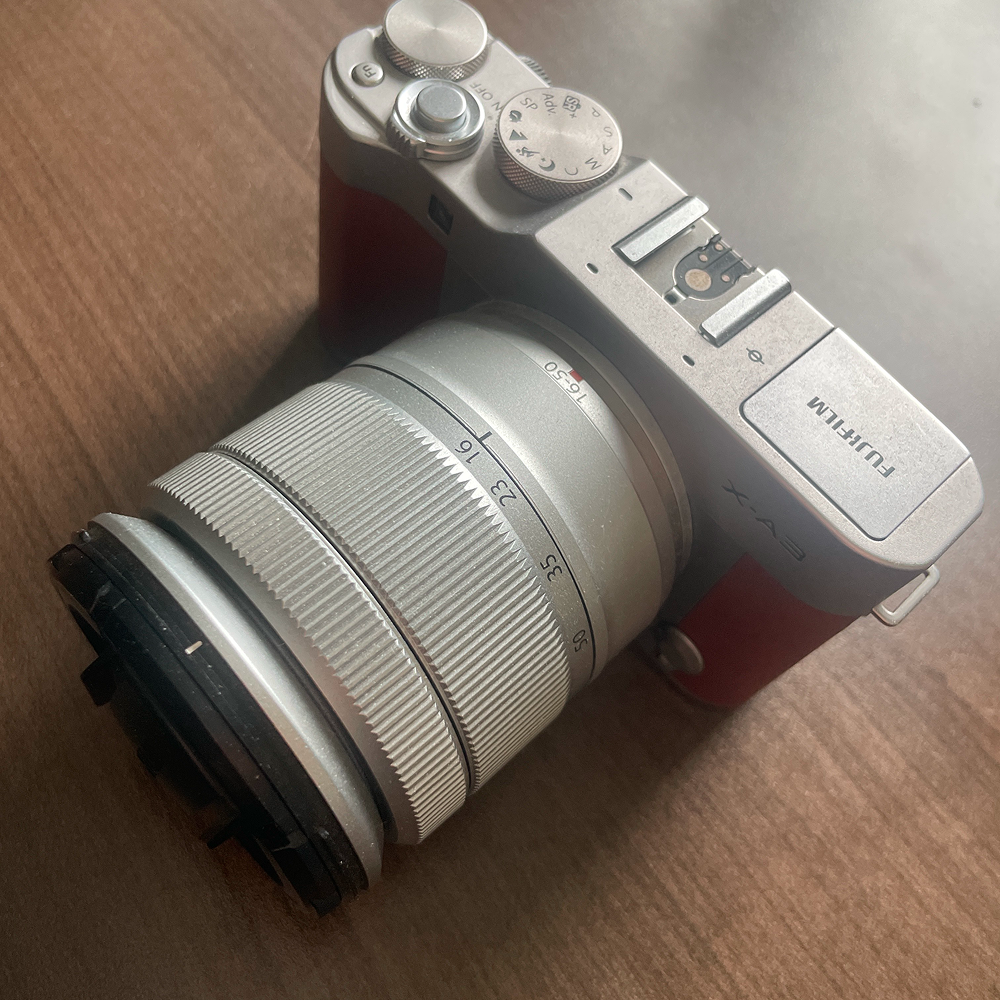 description<br><audio controls src='/audio/camera.mp3'></audio>