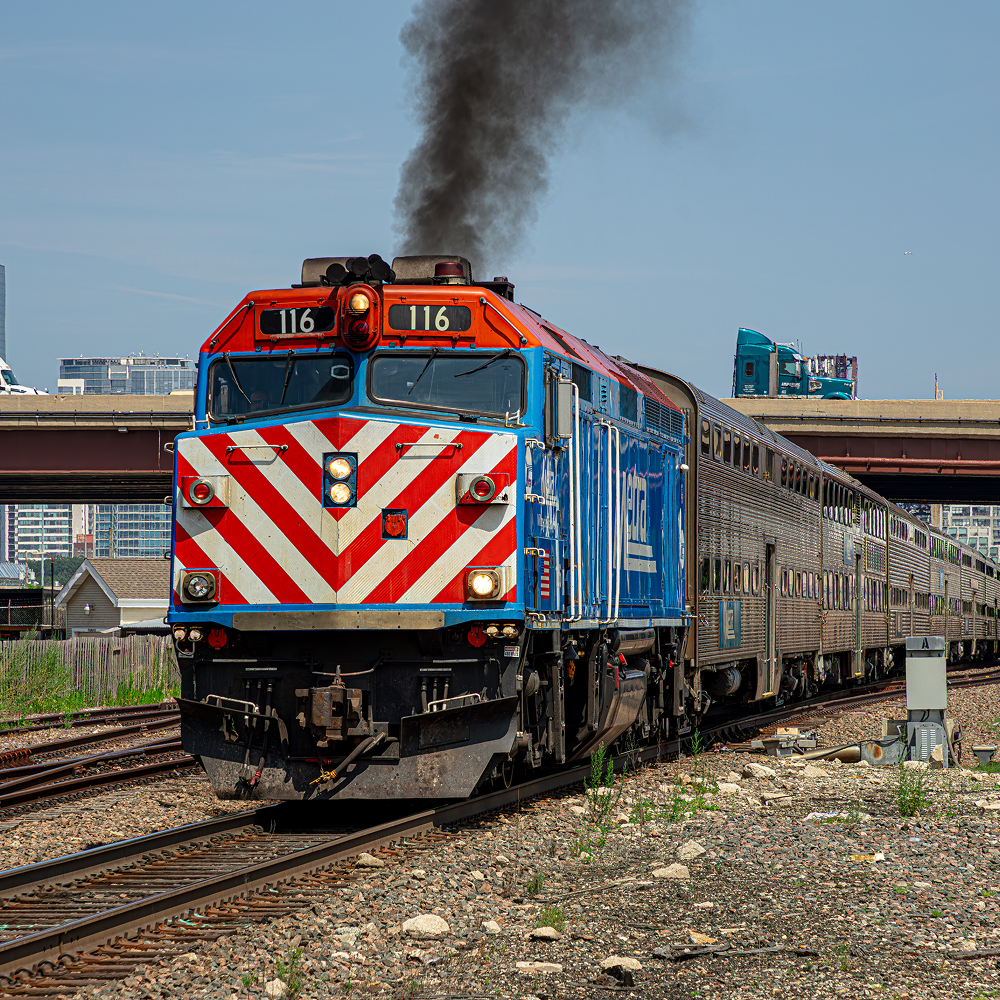 description<br><audio controls src='/audio/train.mp3'></audio>